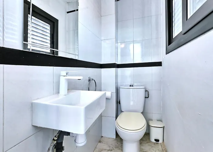 Casa Nou 2 & Boutique شقة خيرونا