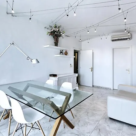 Casa Nou 2 & Boutique Apartment